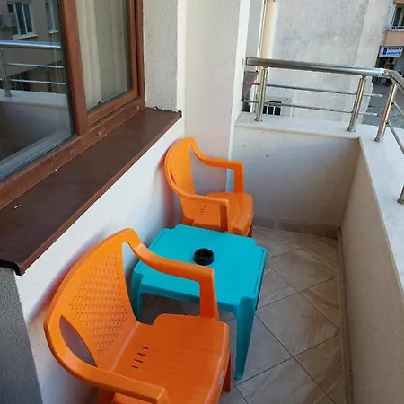 за гости делукс Апартамент Бургас