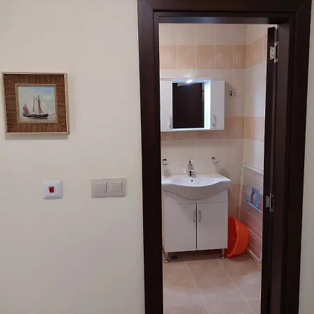 за гости делукс * בורגאס