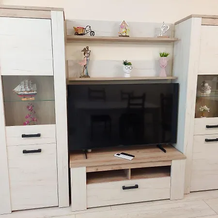 за гости делукс *