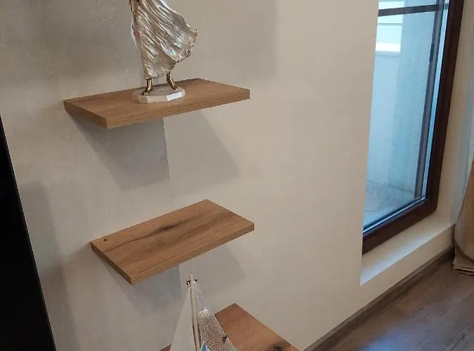 за гости делукс בורגאס