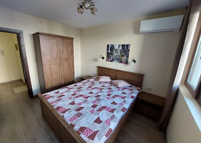 за гости делукс * בורגאס