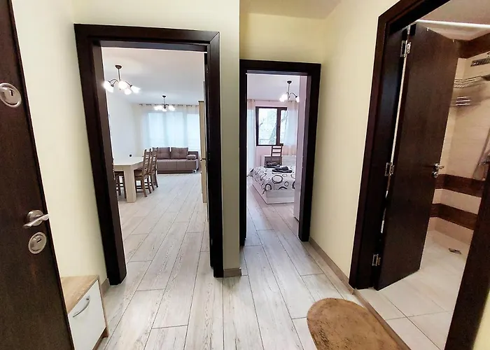 за гости делукс * בורגאס