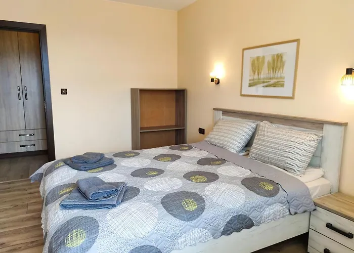 за гости делукс * בורגאס