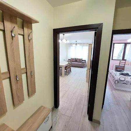 за гости делукс Apartment Burgas