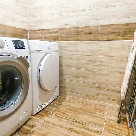 за гости делукс 아파트 *