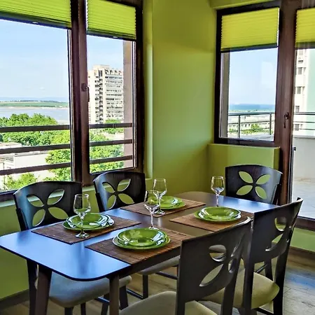 за гости делукс Apartment *